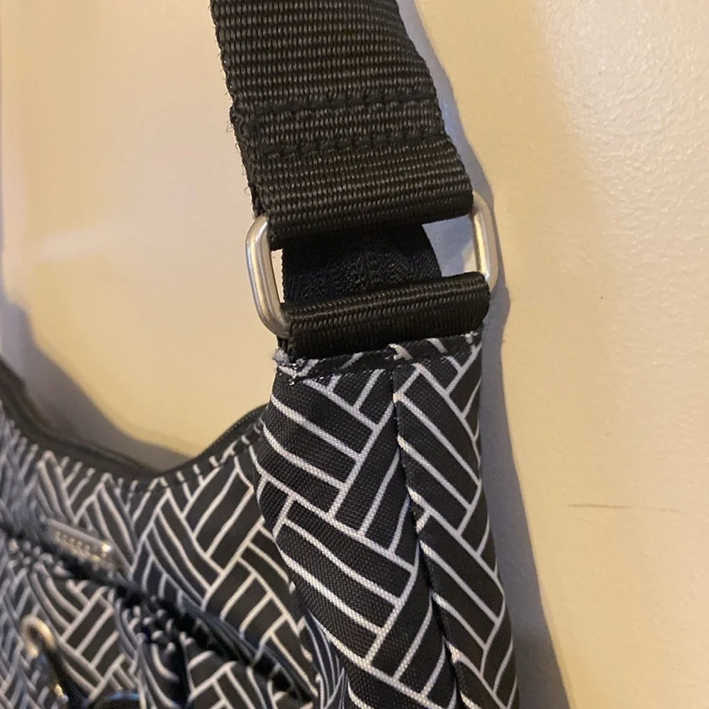 baggallini Womens CROSSBODY Shoulder Bagg Adjustable Strap PURSE BLACK Geometric